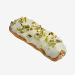 Eclair with pistachios